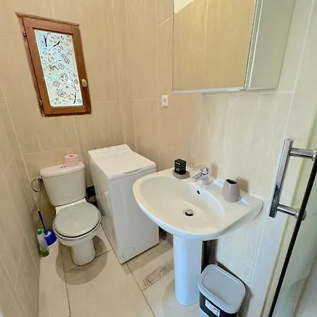 A 3 Min De La Avec Terrasse, Clim Appartement Nice
