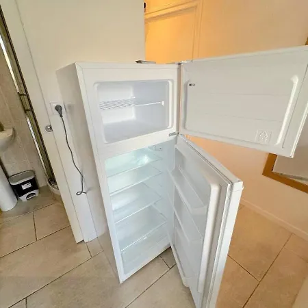 Appartement A 3 Min De La Avec Terrasse, Clim *