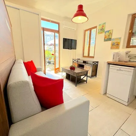 A 3 Min De La Avec Terrasse, Clim Appartement *